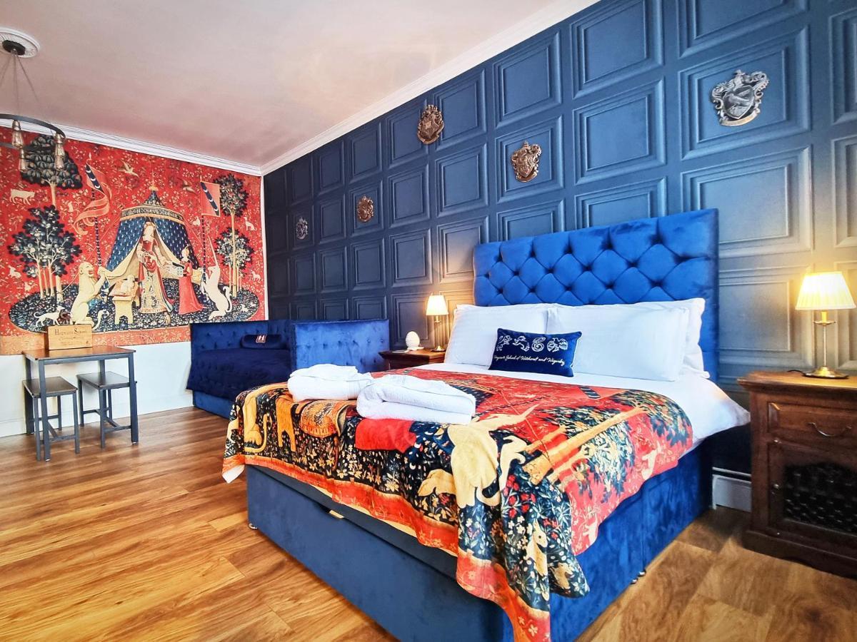 Ricky Road Guest House - Premium Уотфорд Экстерьер фото