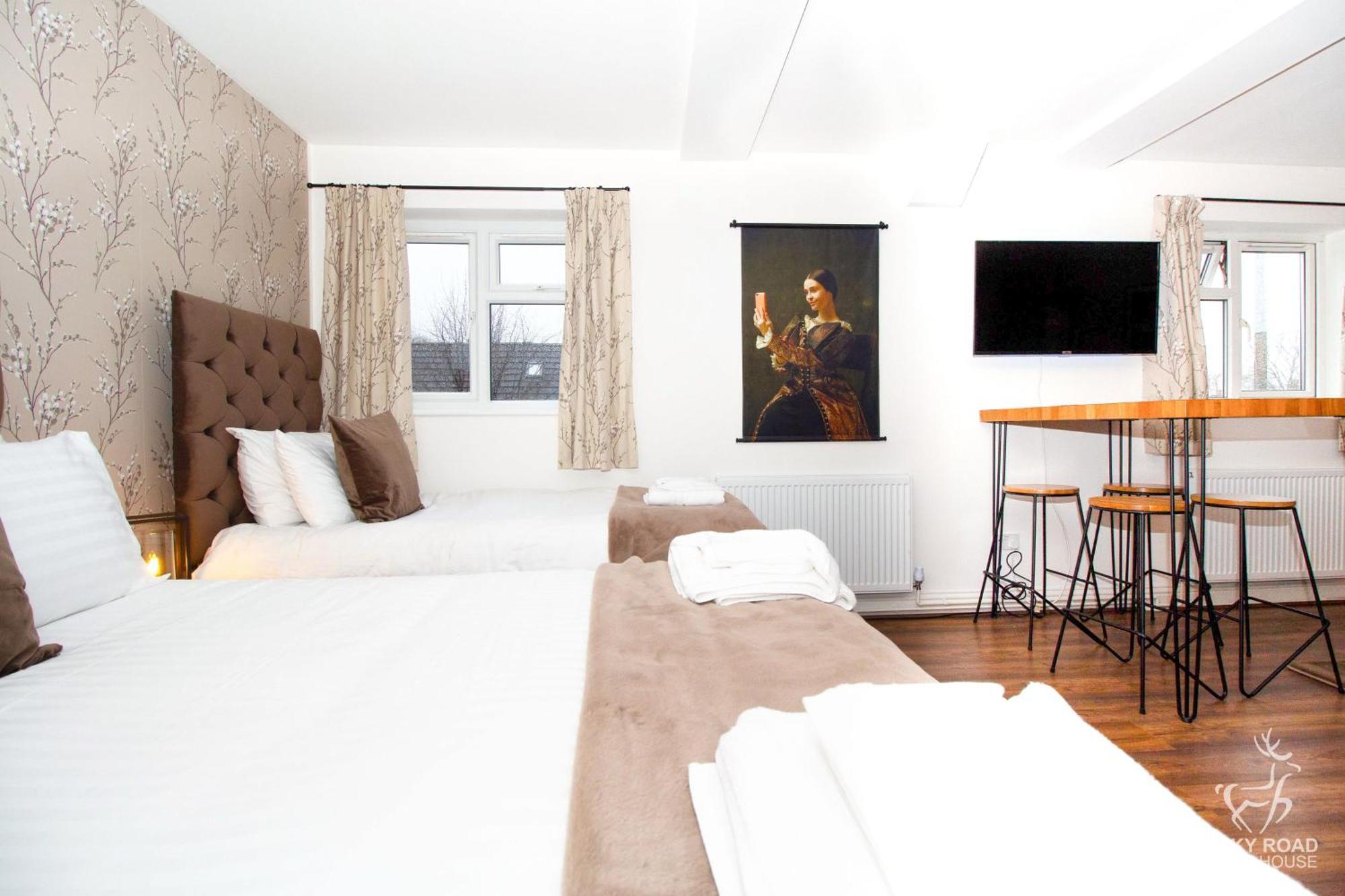 Ricky Road Guest House - Premium Уотфорд Экстерьер фото